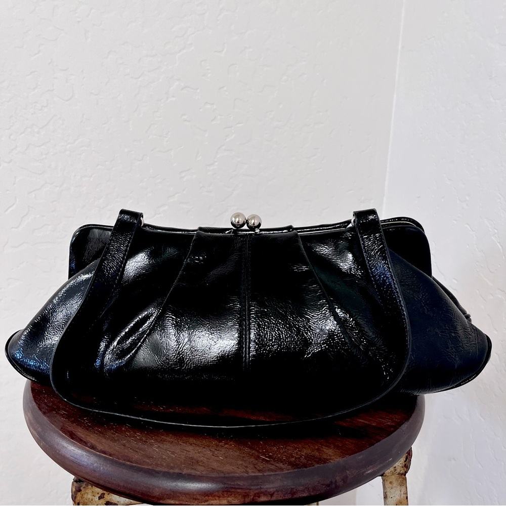 HOBO Vintage Black Patent Leather Handbag with Kiss Closure